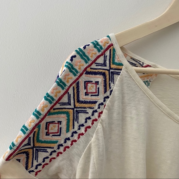 Roxy Top - Picture 3 of 3